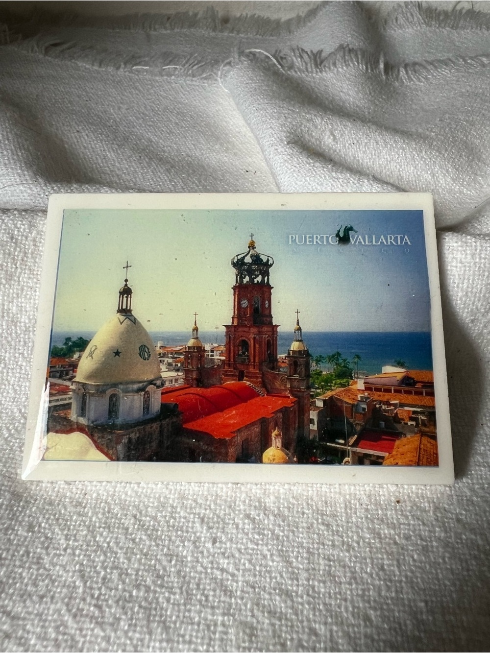 magnet features the Parroquia de Nuestra Señora de Guadalupe
